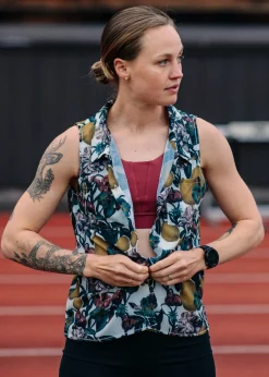Oiselle Benjamina Button Sleeveless