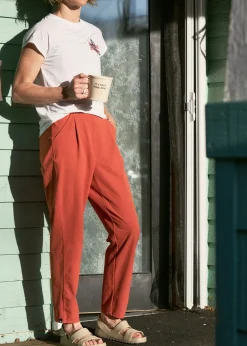 New Oiselle Lauren Feeling Bookish Pants