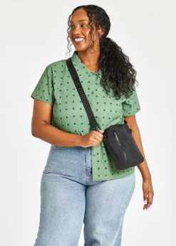 New Oiselle Sport Cross Body Bag