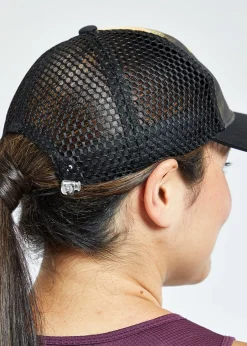 Discount Oiselle Runner Trucker